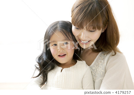 Happy mother and child 4179257