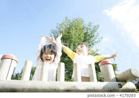 Children spreading their hands 4179263