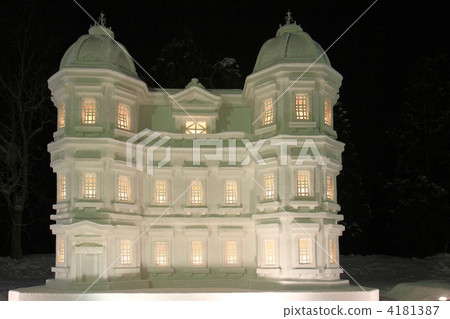 Snow statue of Hirosaki castle snow lantern festival Snow statue of Hirosaki castle snow lantern festival 4181387
