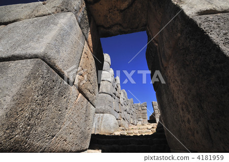 Saksaiwaman仍然存在 Saksaiwaman仍然存在 4181959