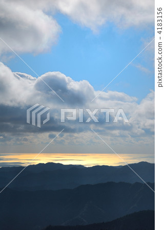 獅子Gaketake山頂的視圖 4183156