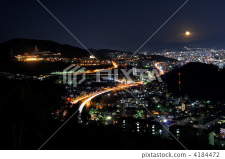 Night view from Suzuma _ 02 4184472