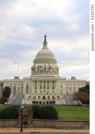 Behind the United States Capitol 4185791