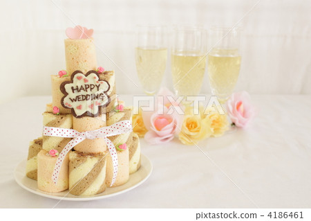 Roll Tower Wedding Cake Roll Tower Wedding Cake 4186461