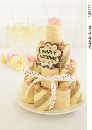 卷塔婚禮蛋糕 卷塔婚禮蛋糕 4186463