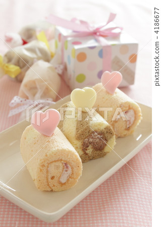 Sweet Roll Cake White Day Sweet Roll Cake White Day 4186677