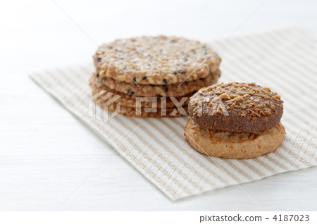 sesame cookies, biscuit, biscuits 4187023