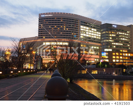 從火車路看到的櫻木町站方向 從火車路看到的櫻木町站方向 4191503