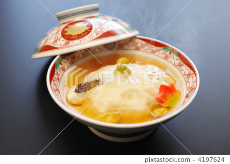 Steamed bream with sea bream 4197624