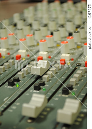 Recording studio (2) 4197675