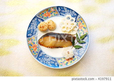 Grilled Saikyo with silver 4197911