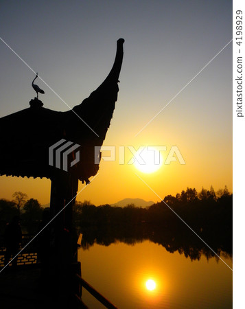 hangzhou, lake saiko, china 4198929