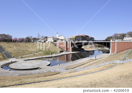 Nagaike Mitsuke Bridge @ Nagaike Park 2011 4200659