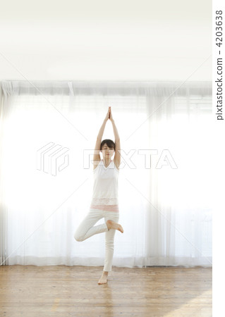 A girl exercising 4203638