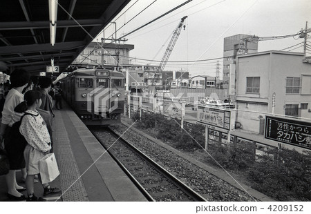Tohoku Main Line · Higashi Omiya Station East Exit Bicycle Parking Construction 1990 4209152