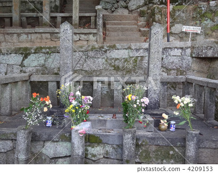 Kyoto Kyoto Lishan Ikkoku Shrine Sakamoto Ryoma Tomoka Nakaoka Shintaro Grave Kyoto Kyoto Lishan Ikkoku Shrine Sakamoto Ryoma Tomoka Nakaoka Shintaro Grave 4209153