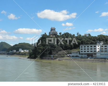 Inuyama Castle 4213911