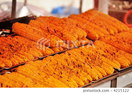 Baked corn of stall vendors 4215122
