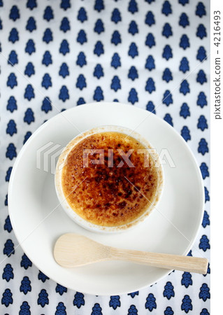 french pastry, creme brulee, pudding 4216493