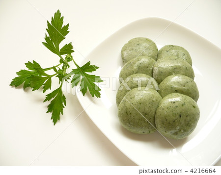 Wormwood leaves and wormwood mochi Wormwood leaves and wormwood mochi 4216664