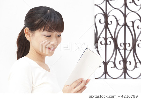 讀書的少婦 讀書的少婦 4216799