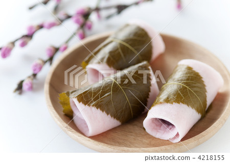 櫻花糕 木盤 春の和菓子 4218155