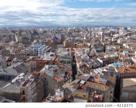 Spanish cities (Old town of Valencia from the tower of Miguelette) 4218373