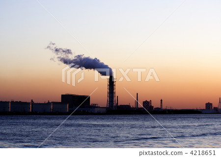 京濱工業區工廠（暮光之城） 4218651