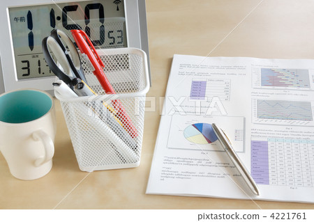 Business desk 4221761