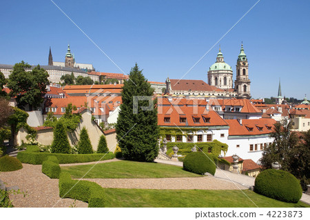 prague vrtba garden (vrtbovska zahrada) prague vrtba garden (vrtbovska zahrada) 4223873