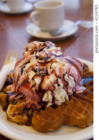 cream, creamed, waffle 4224765