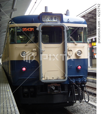 Commissioning 115 Series Shinjuku Station 4225742