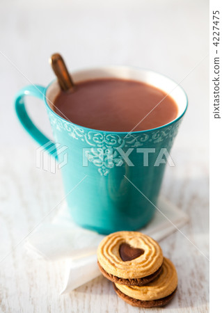 Hot chocolate and biscuits Hot chocolate and biscuits 4227475