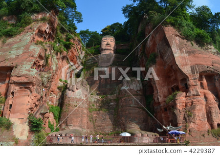 leshan giant buddha, daibutsu, great statue of buddh 4229387