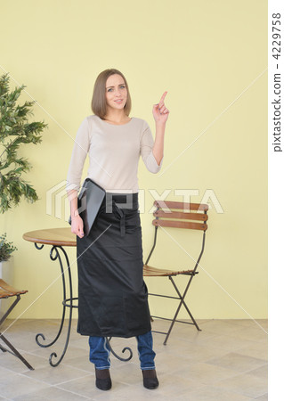 女服務員點手指（高加索人） 4229758