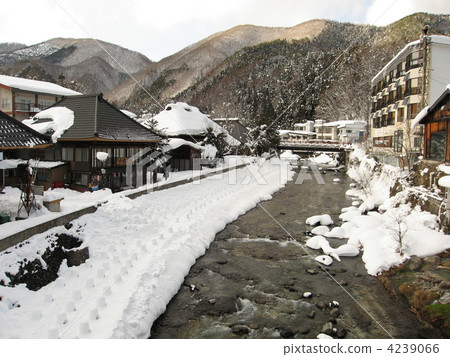 Yotsukawa溫泉在冬天在日光市,櫪木縣 Yotsukawa溫泉在冬天在日光市,櫪木縣 4239066