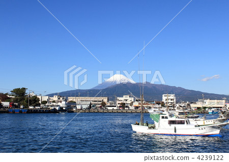 Numazu Harbor and Mt. Fuji 4239122