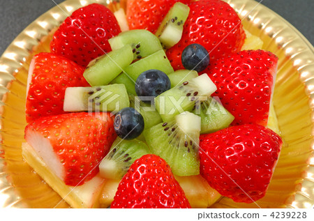 Assorted fruits 4239228