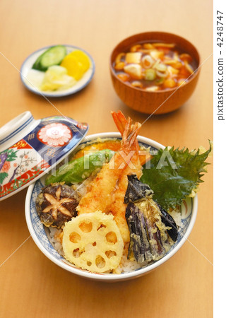 Bowl of rice and fried fish Bowl of rice and fried fish 4248747