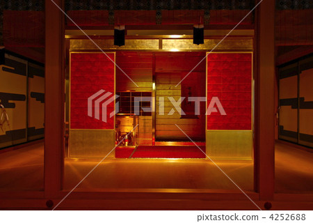 Toyotomi Hideyoshi's "Golden Tea Room (Restoration)" (MOA Art Museum / Atami City, Shizuoka Prefecture) Toyotomi Hideyoshi's "Golden Tea Room (Restoration)" (MOA Art Museum / Atami City, Shizuoka Prefecture) 4252688