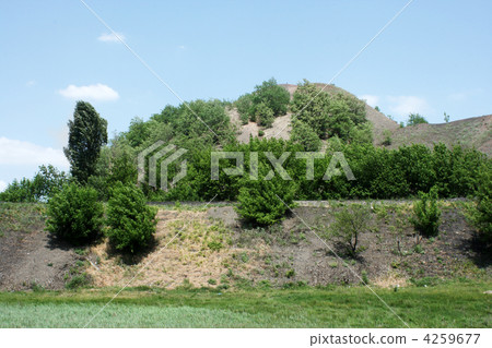 Slag heap skyline Ukraine, Donbass 4259677