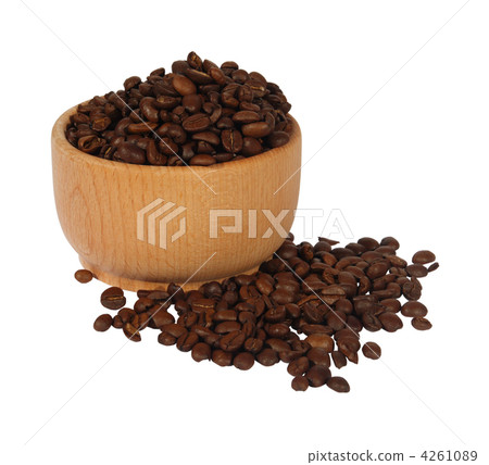 Coffee in a wooden mortar 4261089