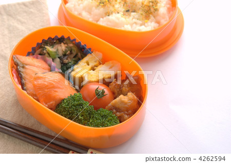 Shake valve 2 4262594