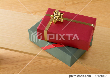 Present Present 4269066