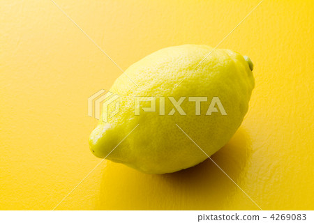 Lemon and yellow background 4269083
