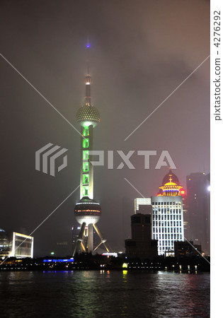 上海霧東方明珠塔 4276292