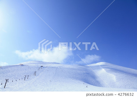 Niseko Hirafu Ski Resort 4276632
