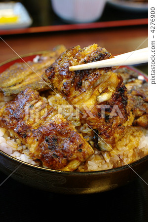 Eel Bread Fabrication 4276900