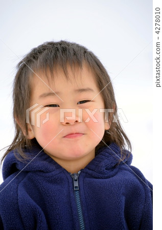 一個正在思考的男孩 一個正在思考的男孩 4278010