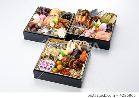 Three-stage osechi 4286905